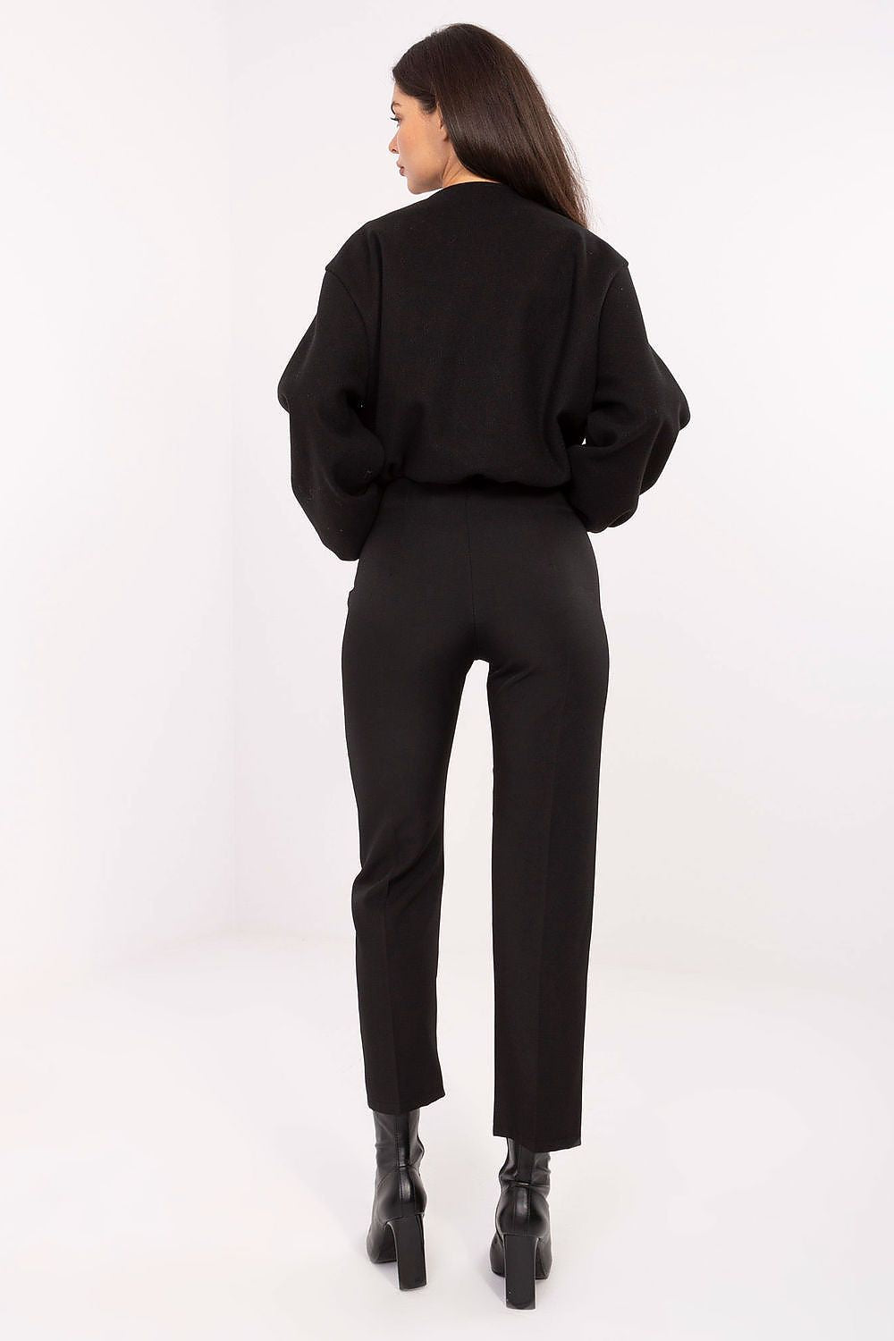 High-waisted women’s trousers with side zipper – flat lay presentation.
