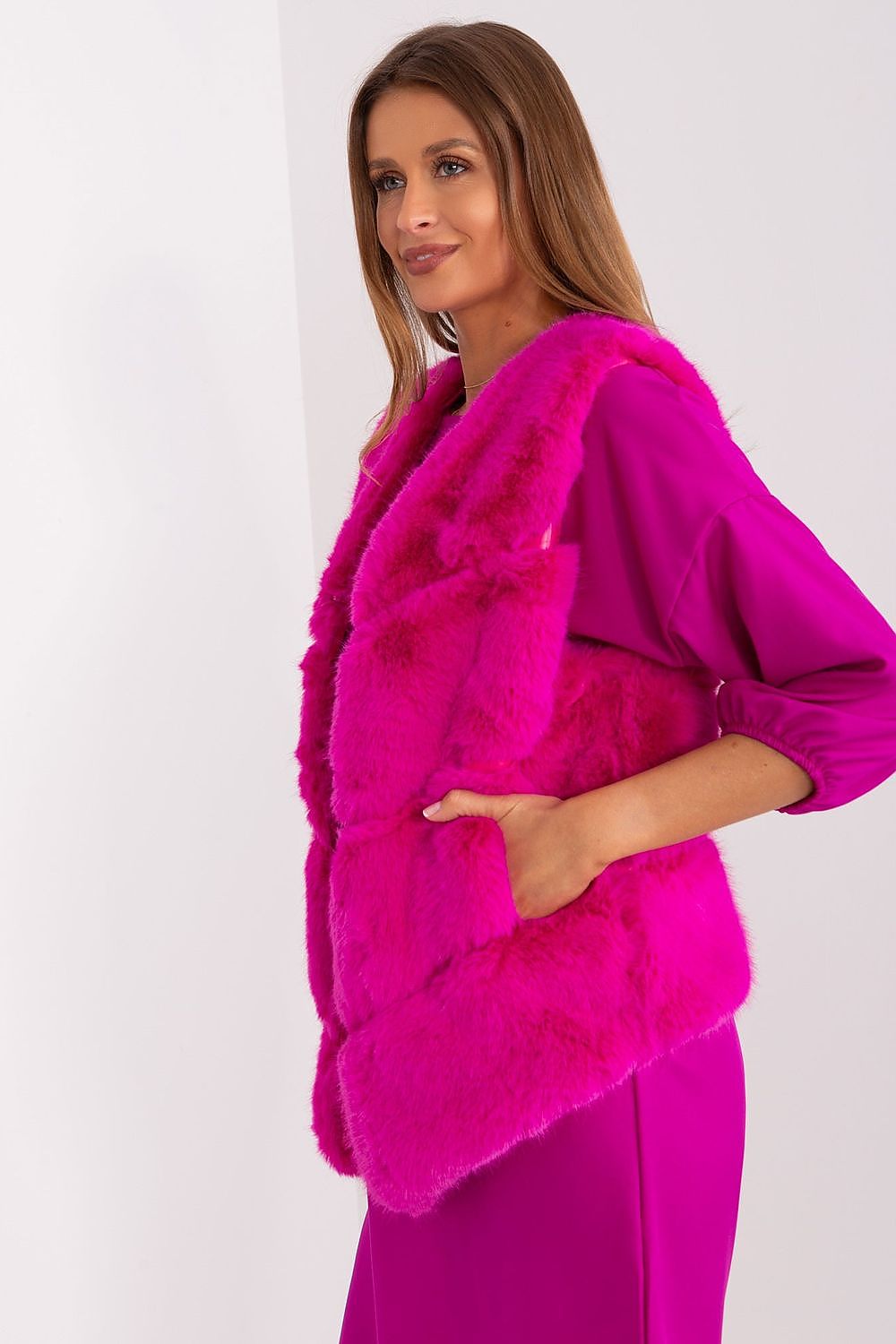  Women's rich pink faux fur gilet with practical pockets-2