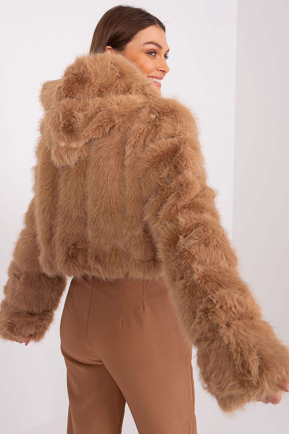  Women's hooded faux fur jacket with long sleeves and short modern fit Rear-view
