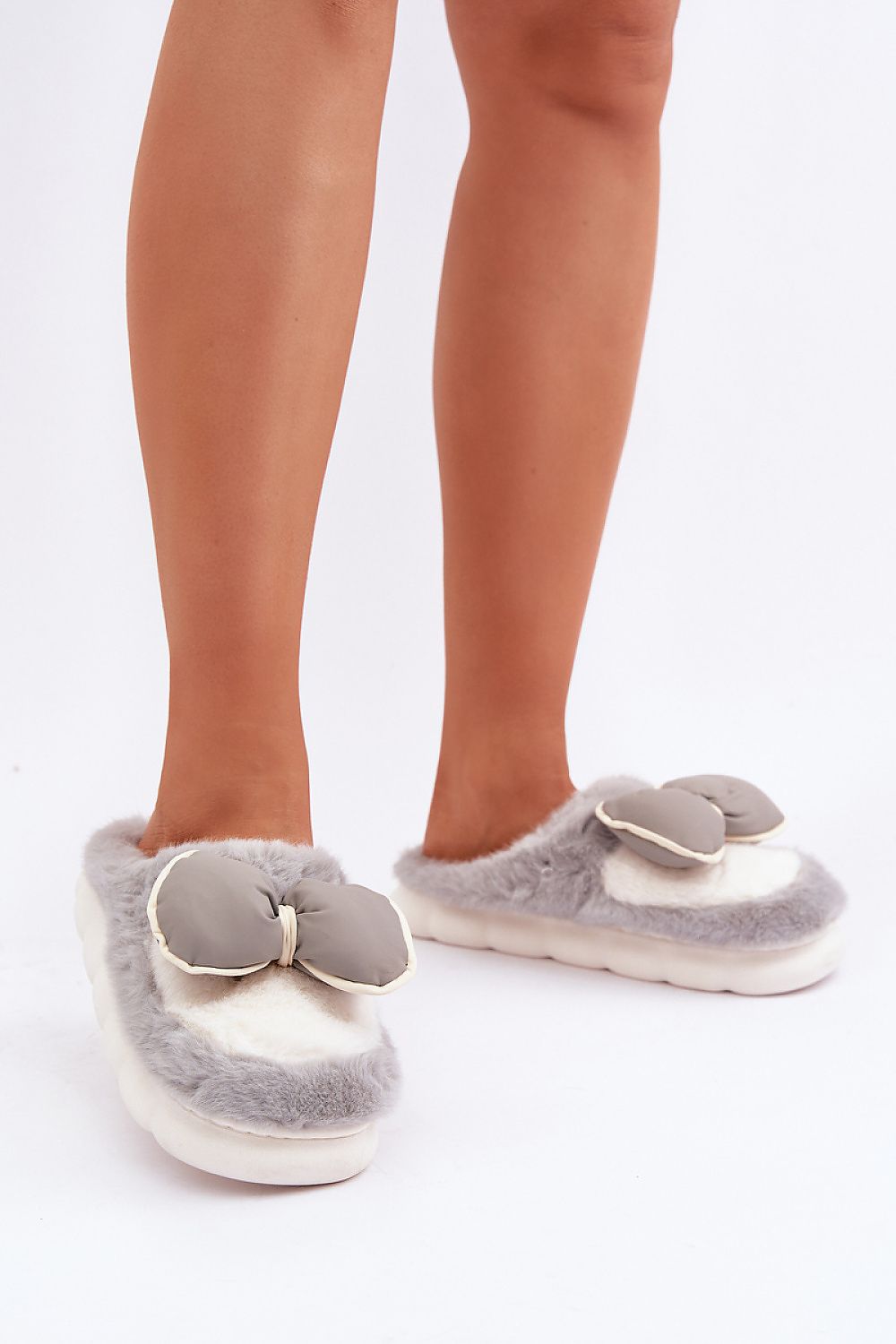 Grey warm fur slippers for women with stylish bow