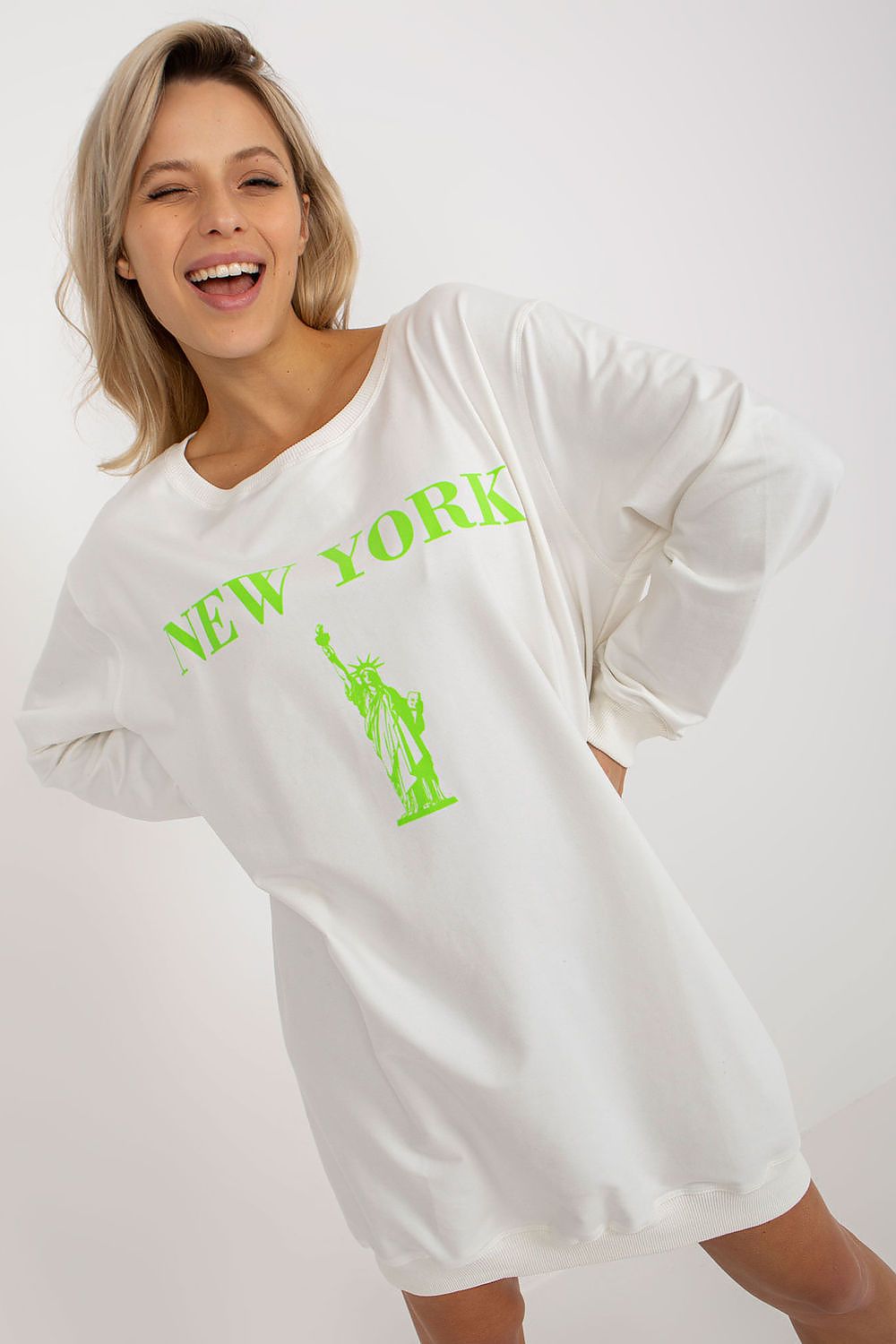  oversized sweatshirt for women with statement print – modern casual style-3