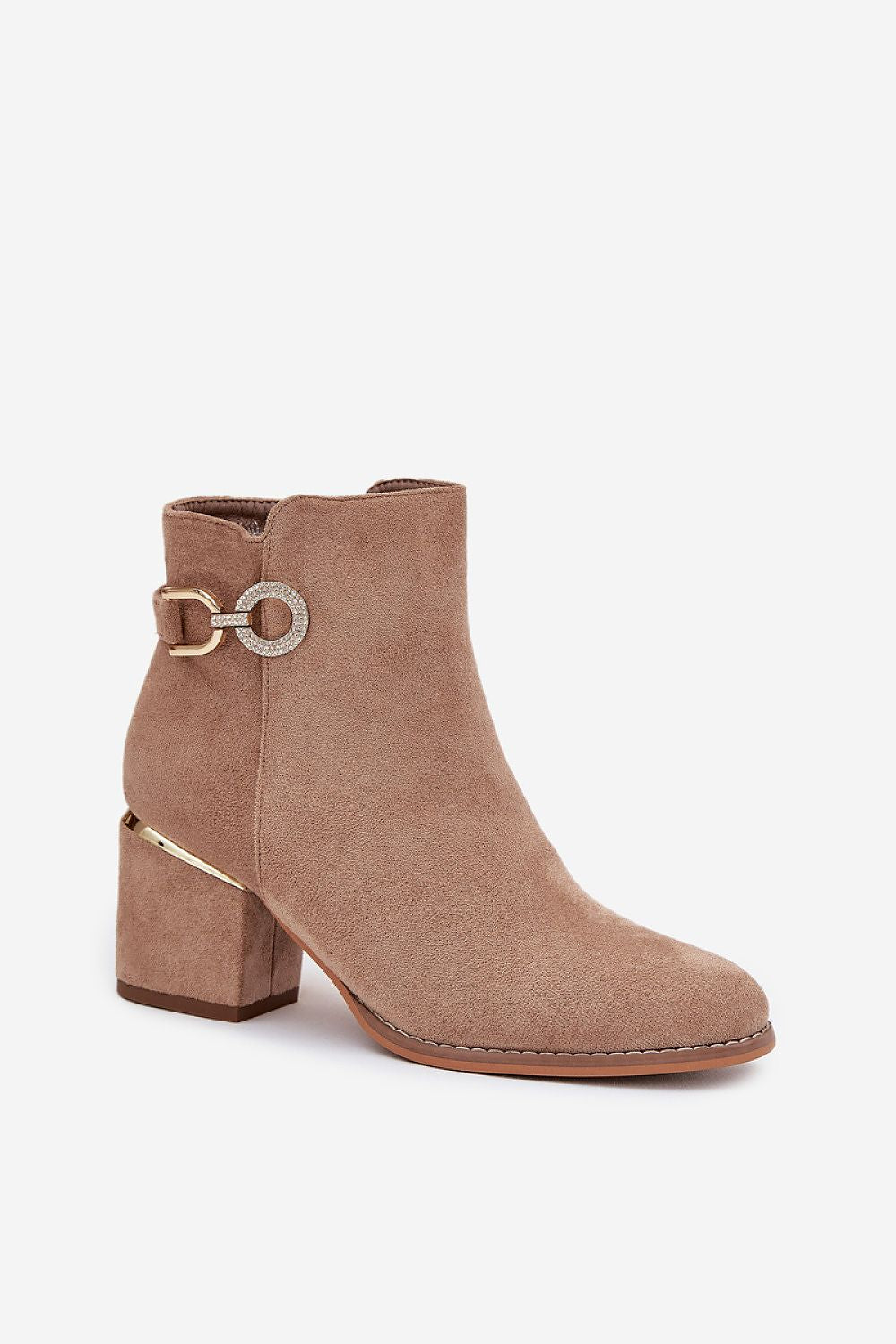 Chic heel boots front view standalone Item
