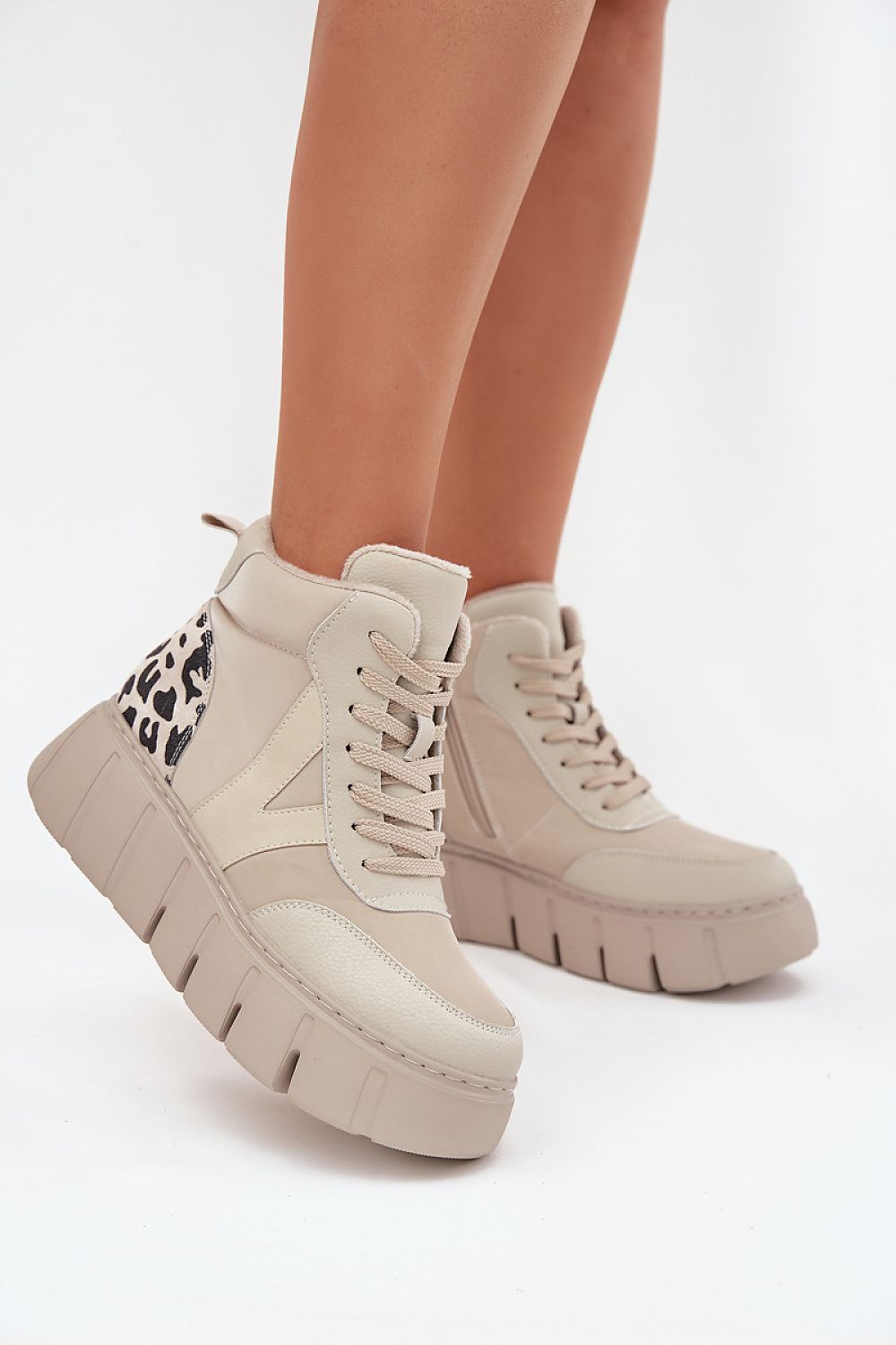 Vinceza women's natural leather sports-style ankle boots – front view.