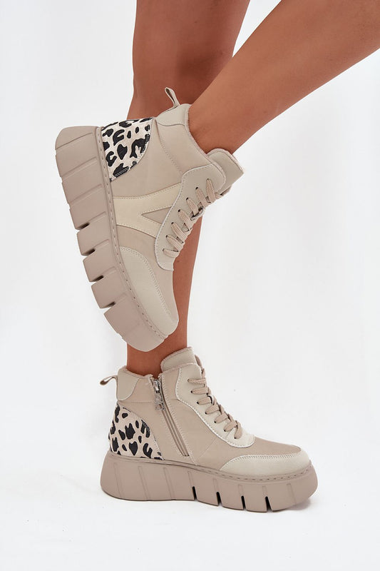 Casual sports-style ankle boots with platform and zipper – side angle.