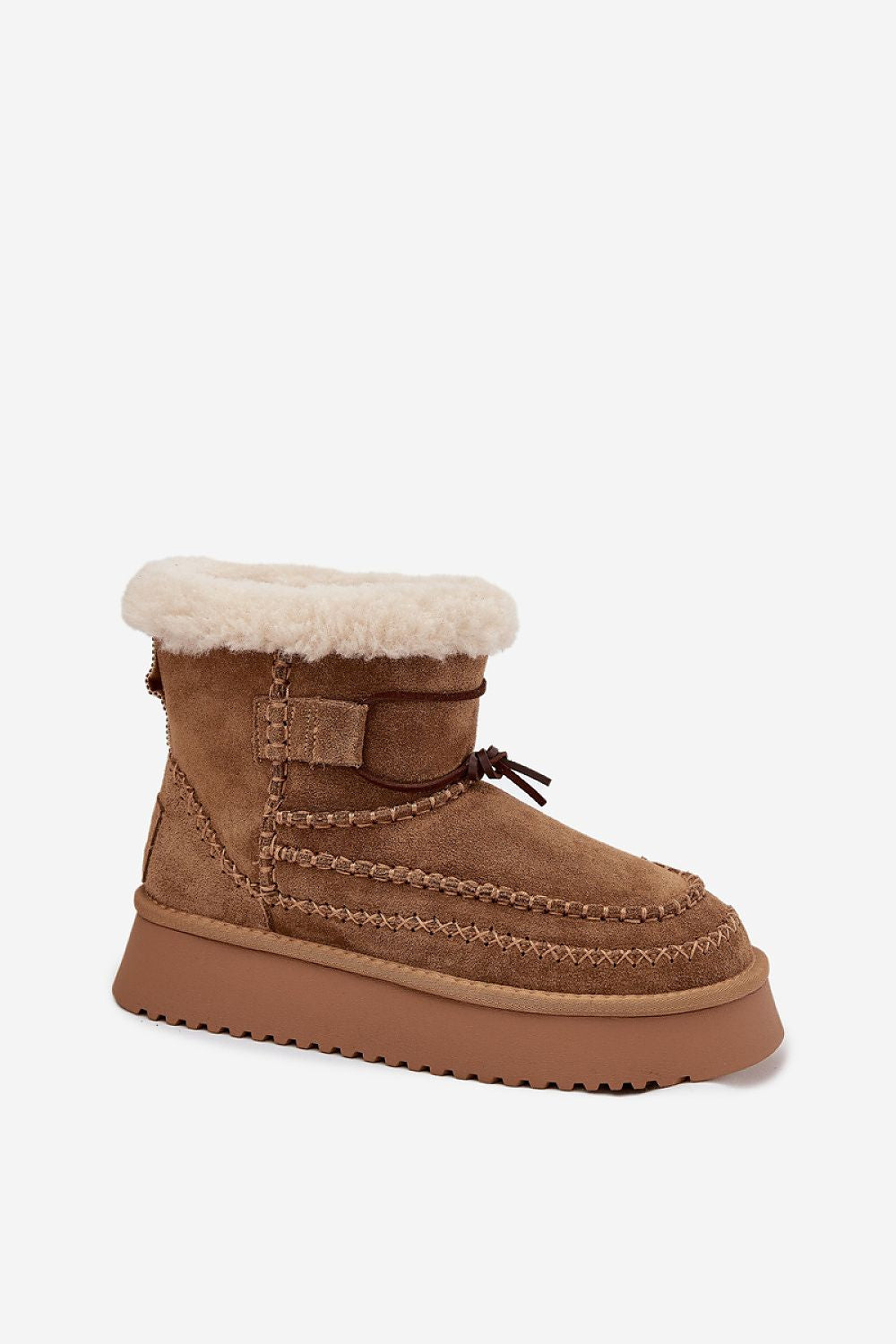 Big Star natural suede snow boots with fur lining and platform sole.