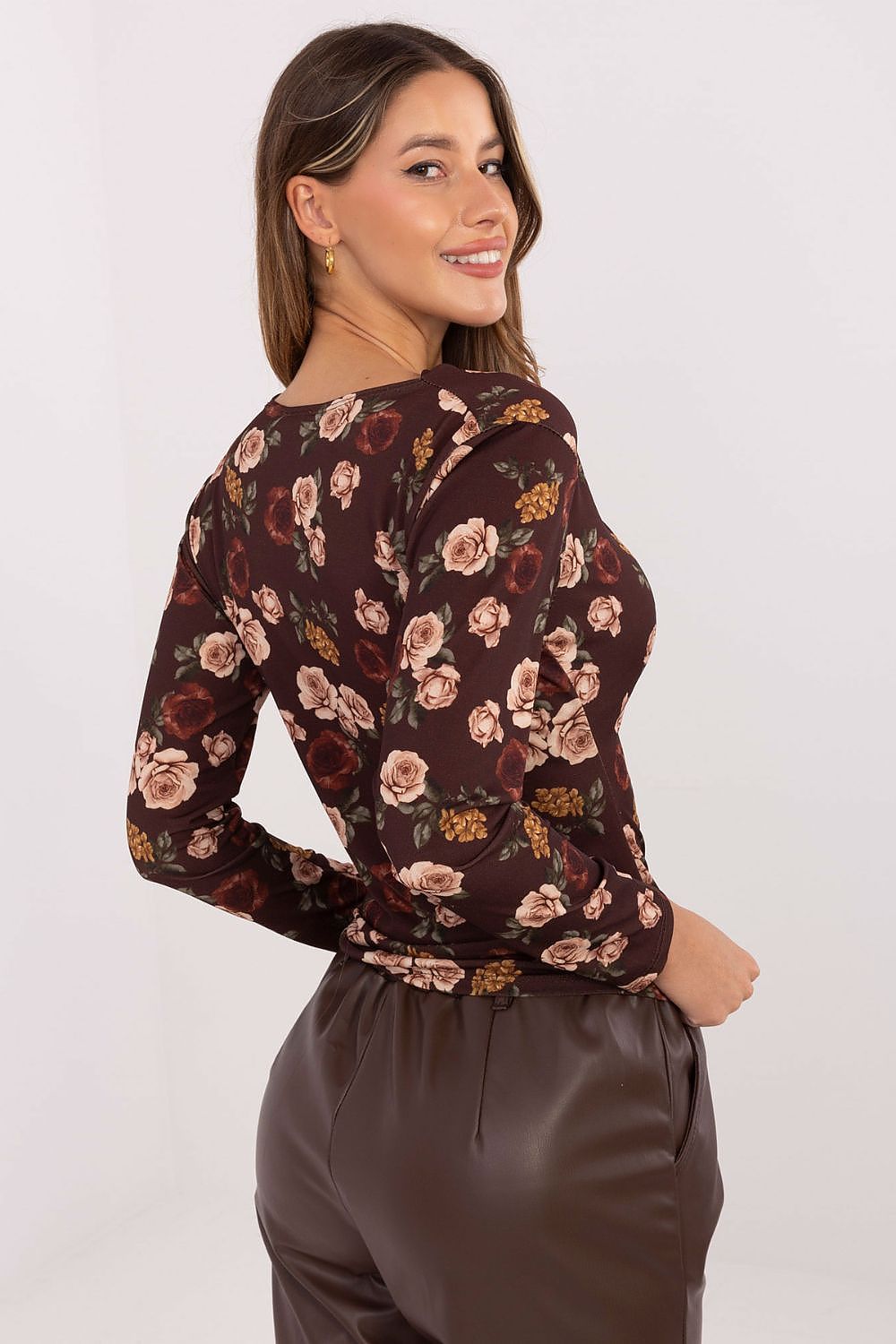 Brown elegant floral blouse – back view showing smooth fabric and classic cut.