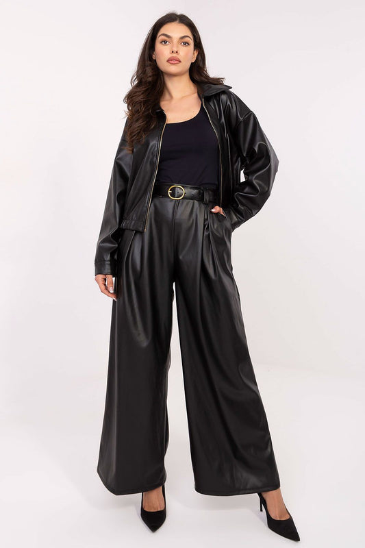 Women’s high-waisted eco-leather palazzo pants with belt in black