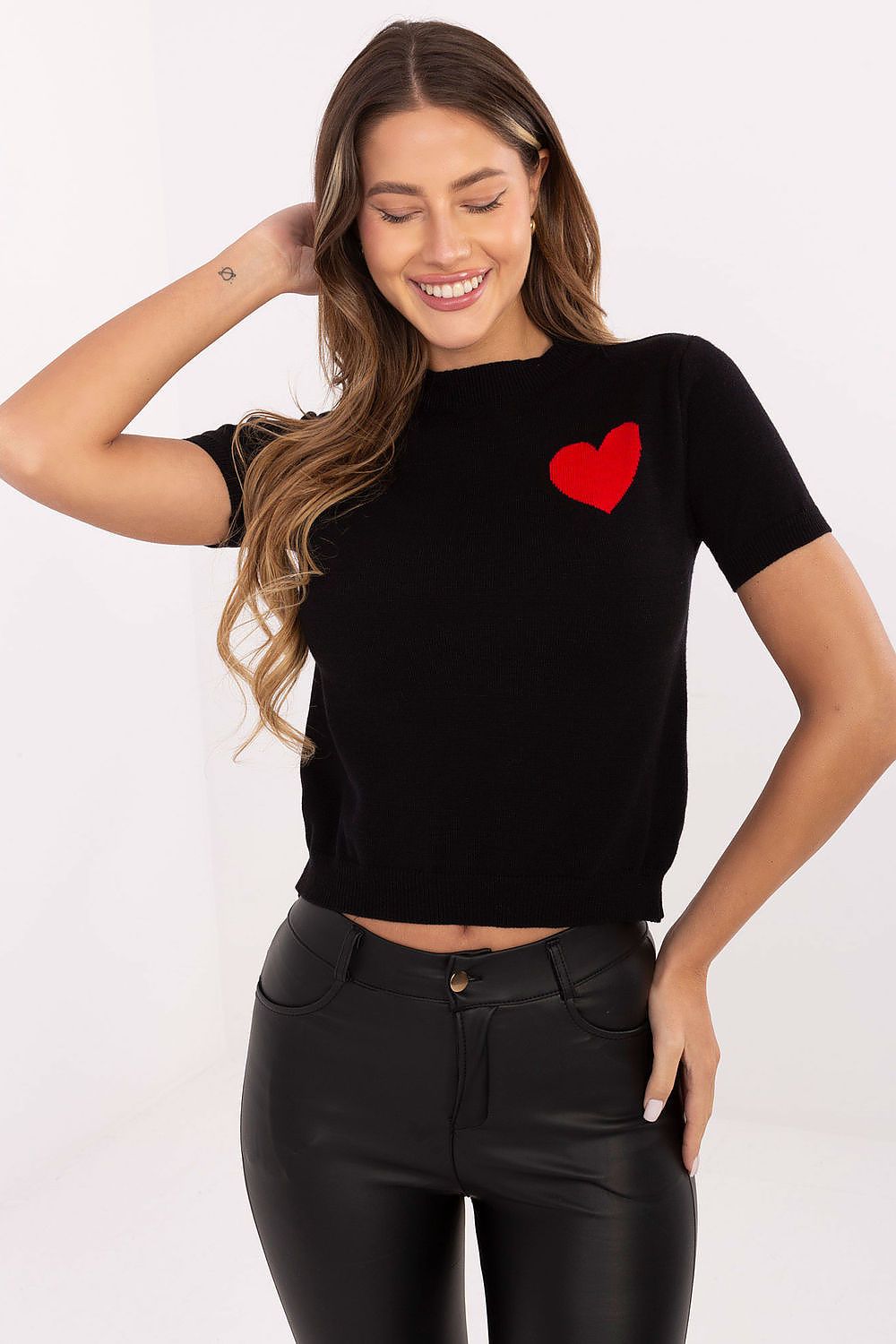Black short sleeve sweater with contrasting heart print on chest-2