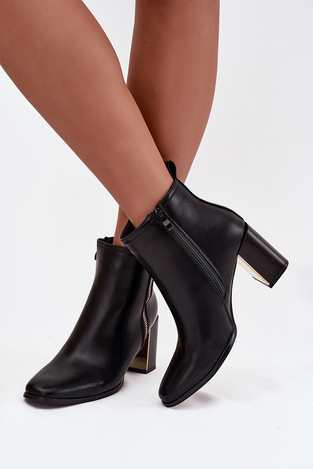  eco-leather ankle boots with decorative zipper