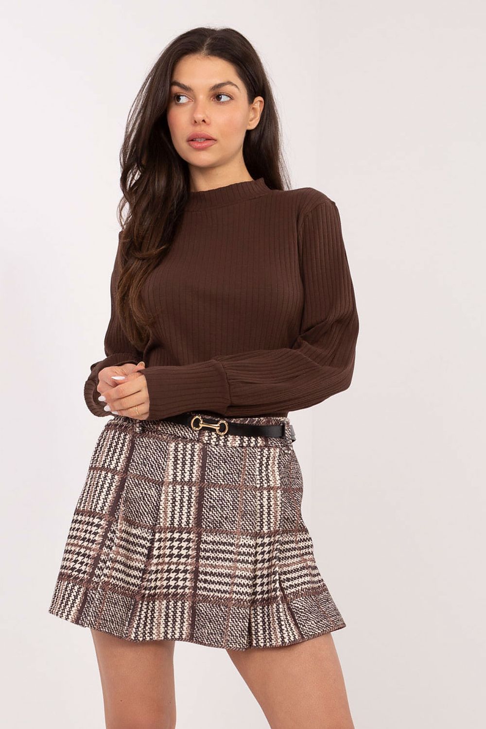  Brown plaid skirt shorts with pleated front insert and belt – front angle