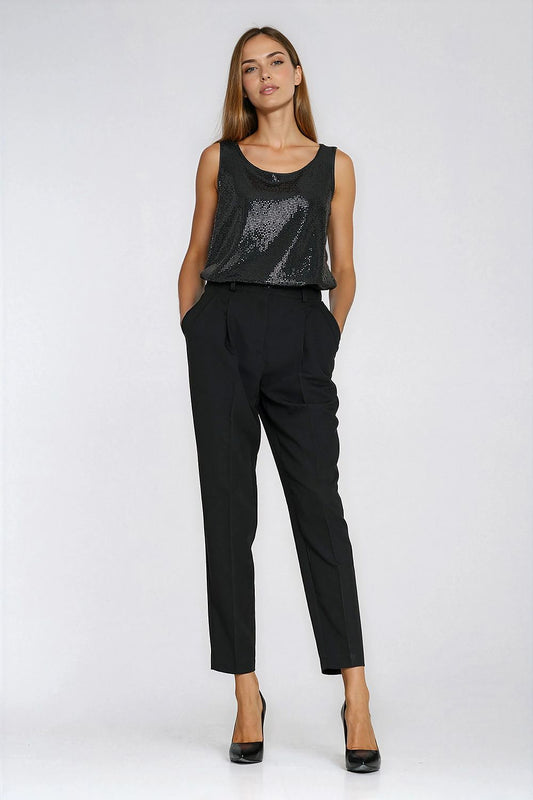  Elegant black tailored trousers with elastic waistband and modern fit