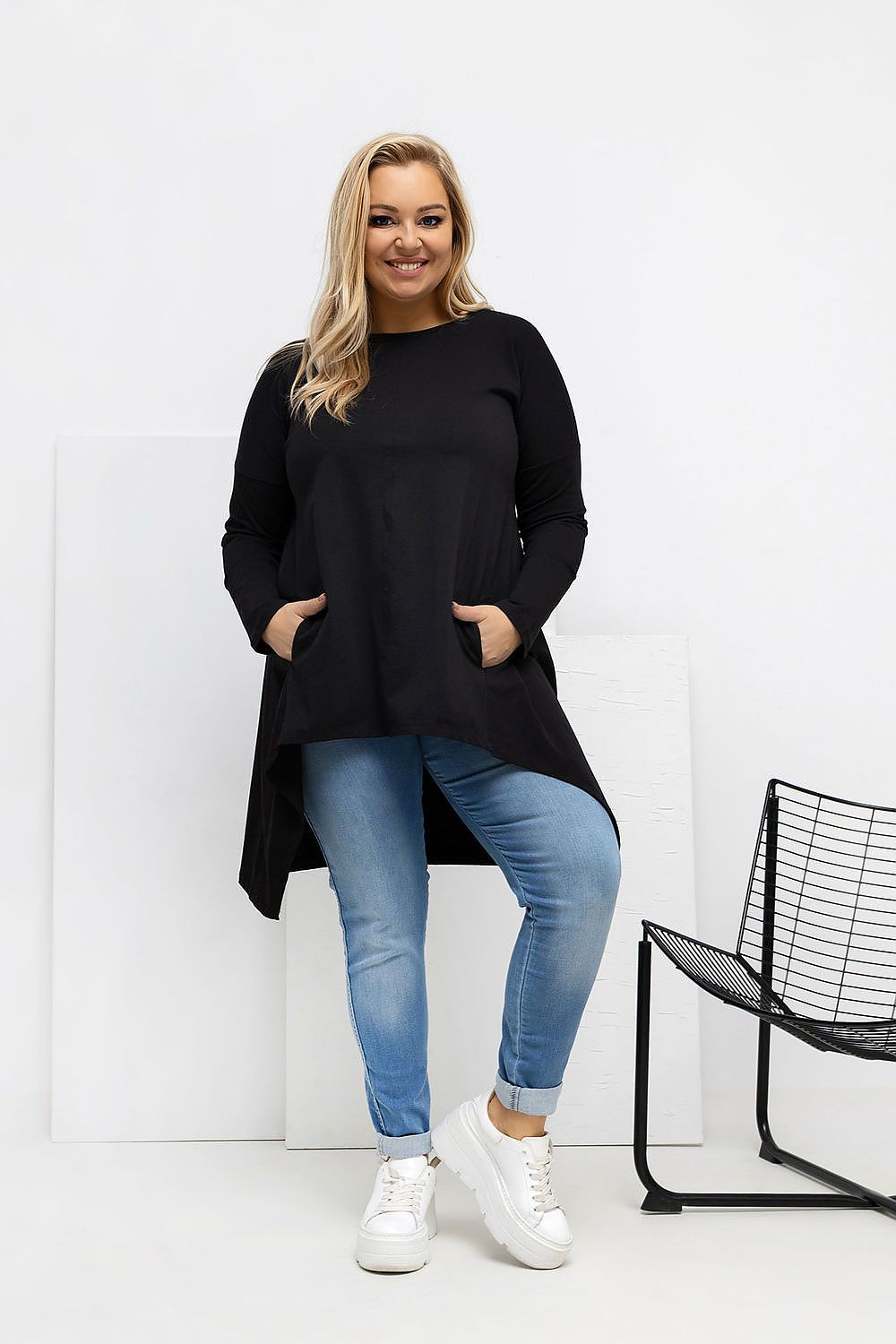  women's relaxed-fit blouse with asymmetrical shorter front and longer back design.-2