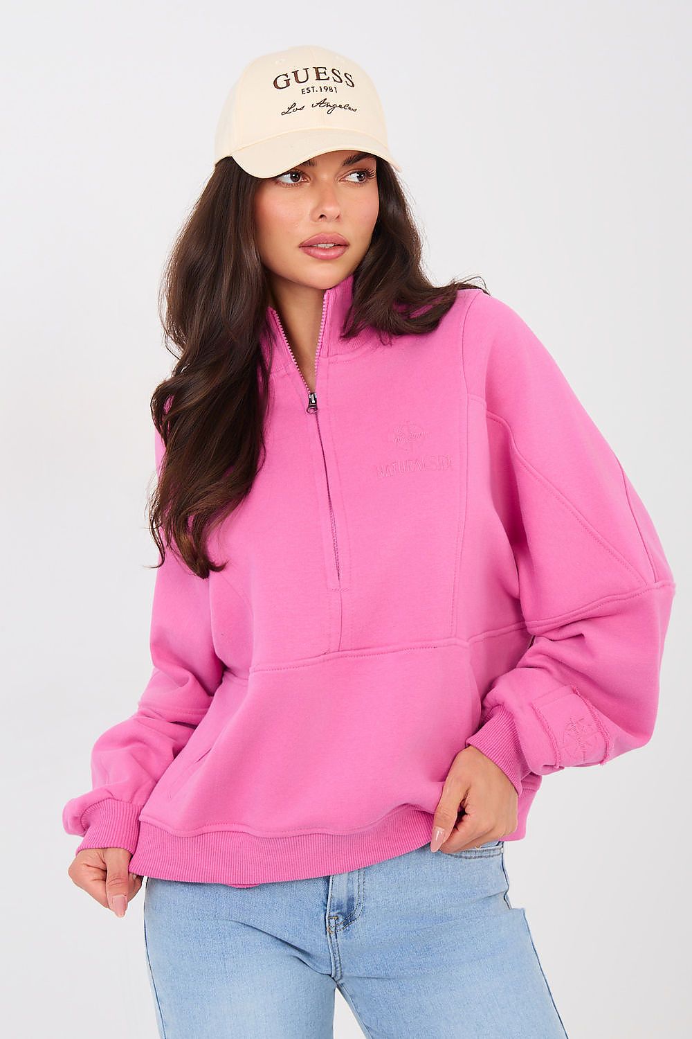  Women's pink half-zip sweatshirt with stand-up collar and embroidered details