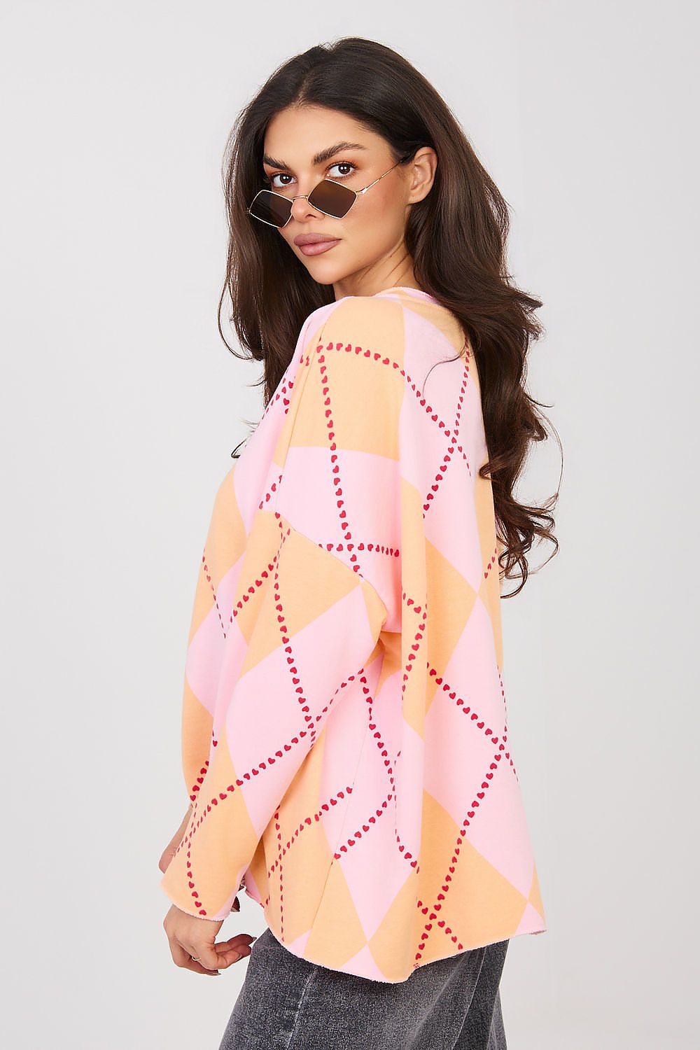 oversized top with geometric print statement look- side view
