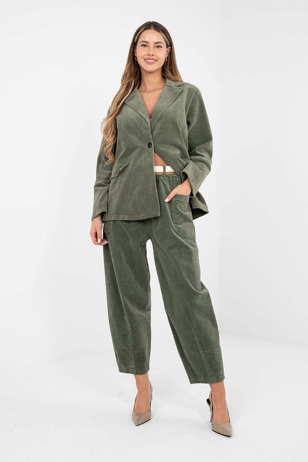 corduroy carrot trousers high waist front view-Green
