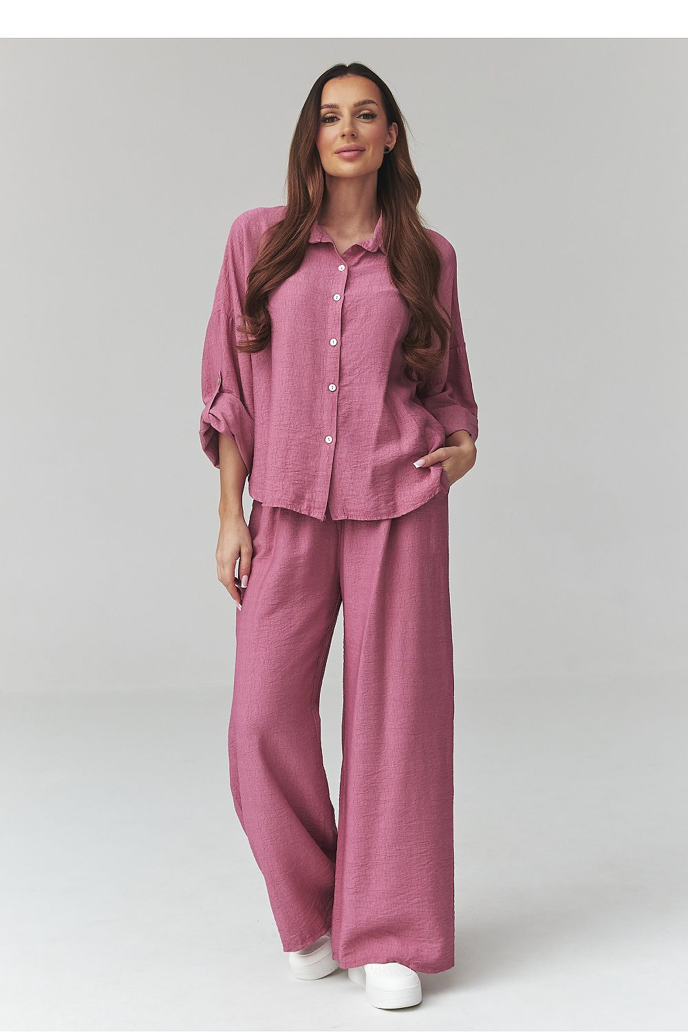  Italian co-ord set with relaxed shirt and flowing wide-leg trousers-pink