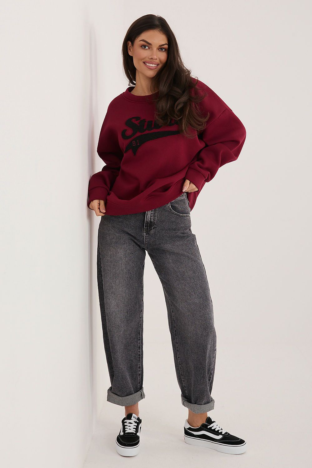  Women's oversized STUD 91 statement sweatshirt with long sleeves and ribbed cuffs