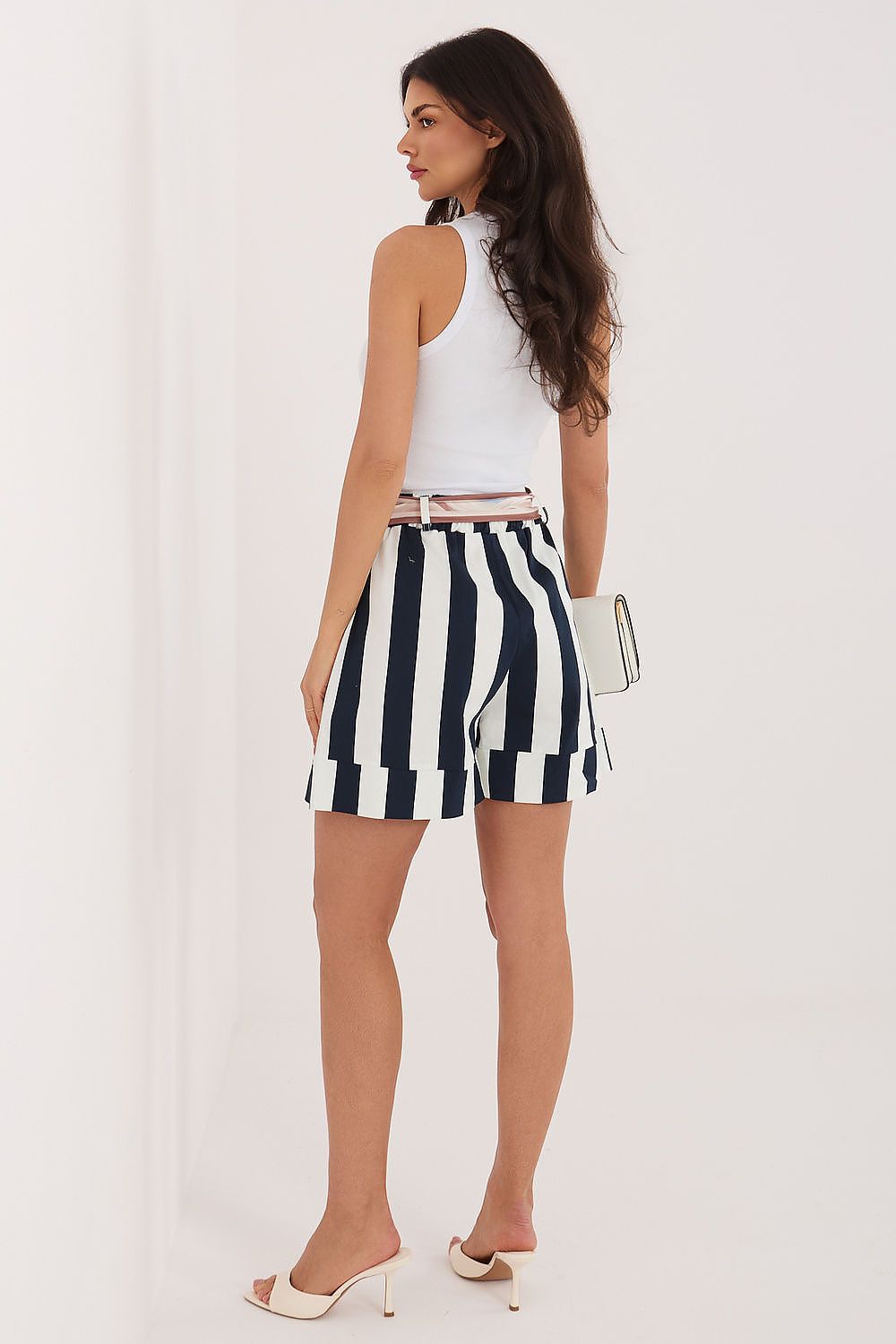 Stripe shorts wide leg elastic waist belt detail-3