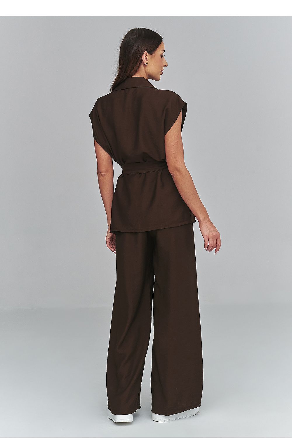  Brown waistcoat and wide-leg trouser set with flattering belted waist