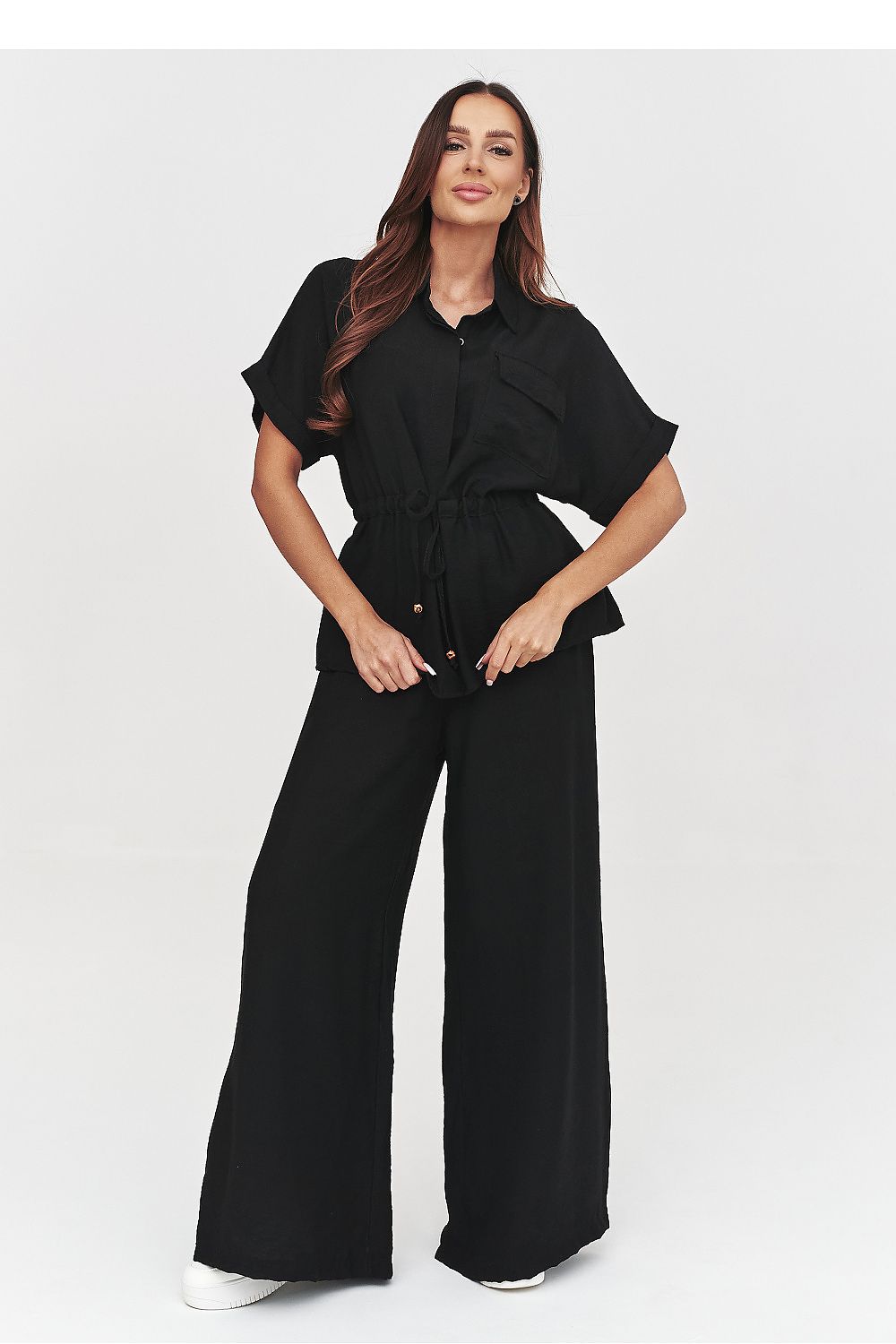  SR Elevated DUO Milano Luxe Set in black with sophisticated wide-leg trousers and relaxed blouse
