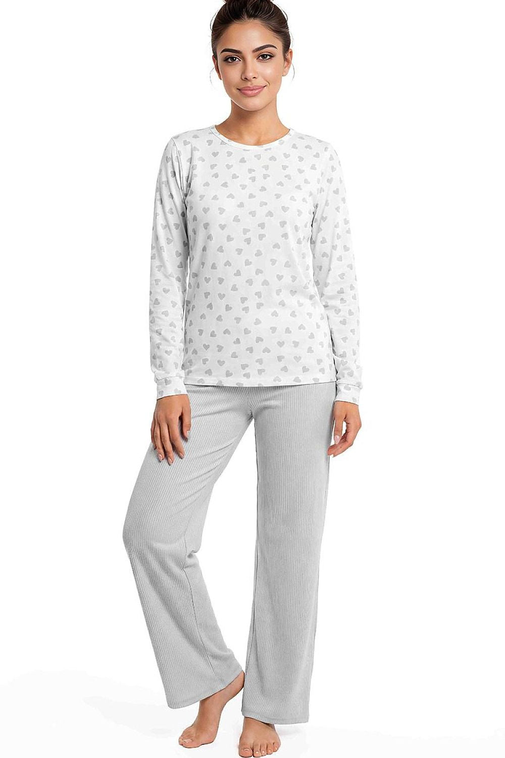 Women's grey cotton pyjama set with delicate heart print, long-sleeved top and full-length trousers-3