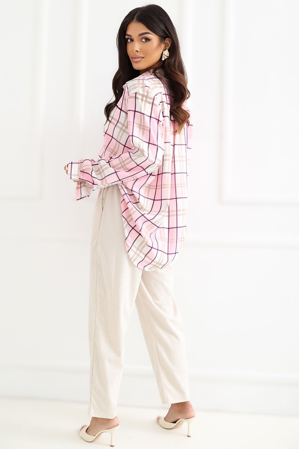  Women's pink checked shirt with classic collar and button fastening-rear-view