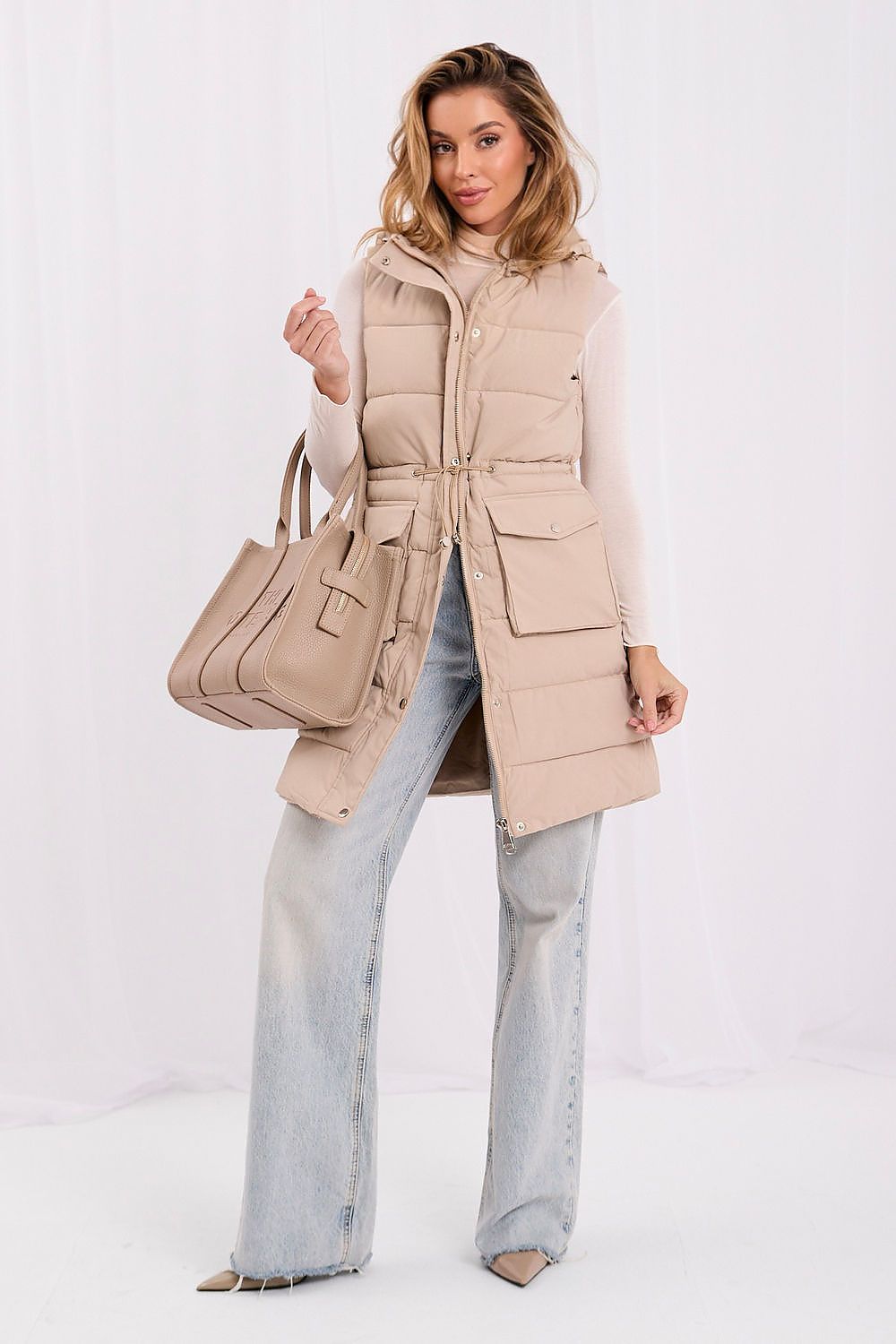 Beige longline quilted gilet with concealed zip and snap-button front flap 2