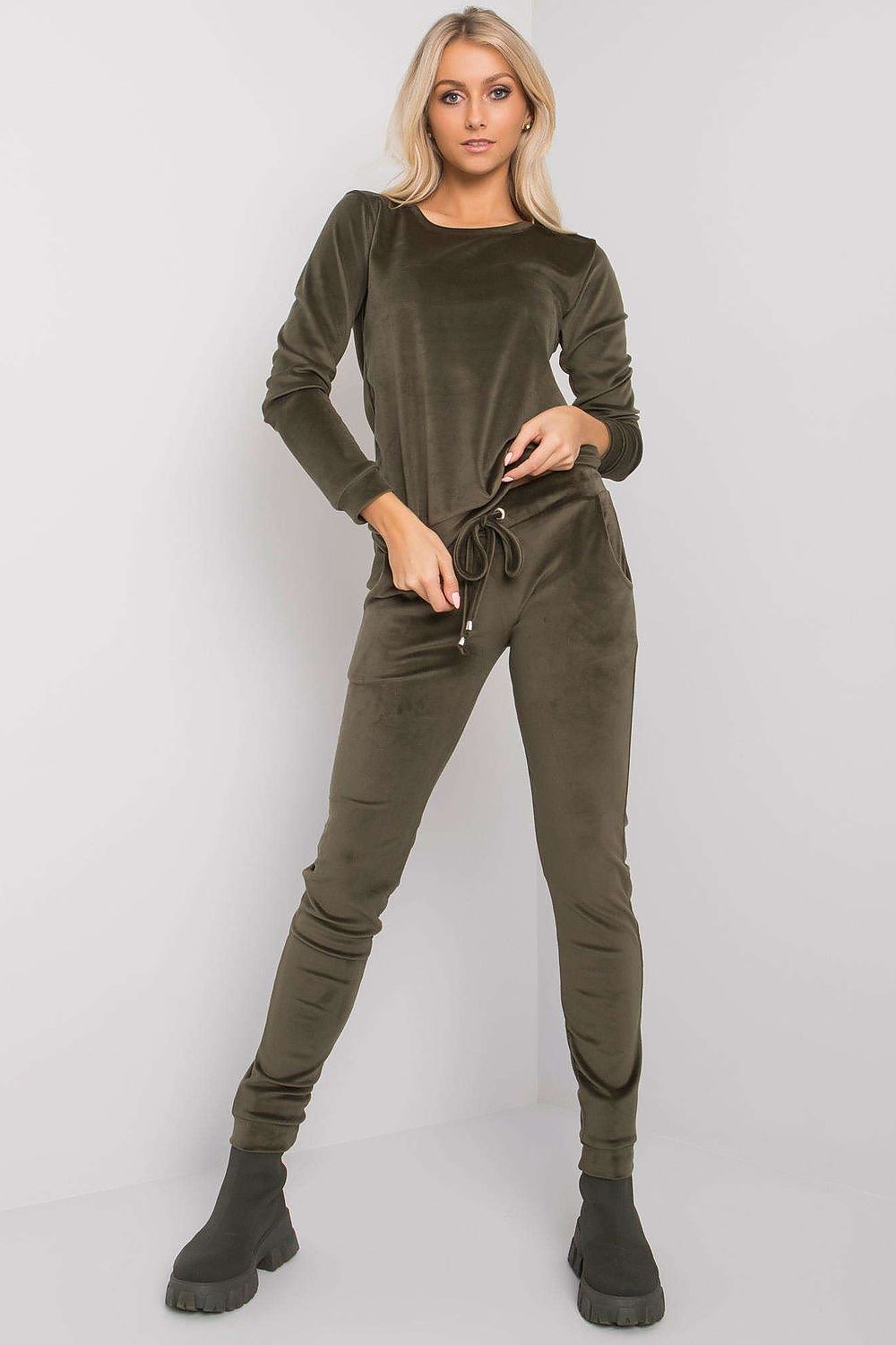 “Green Velour Lounge Luxe Set, front view”