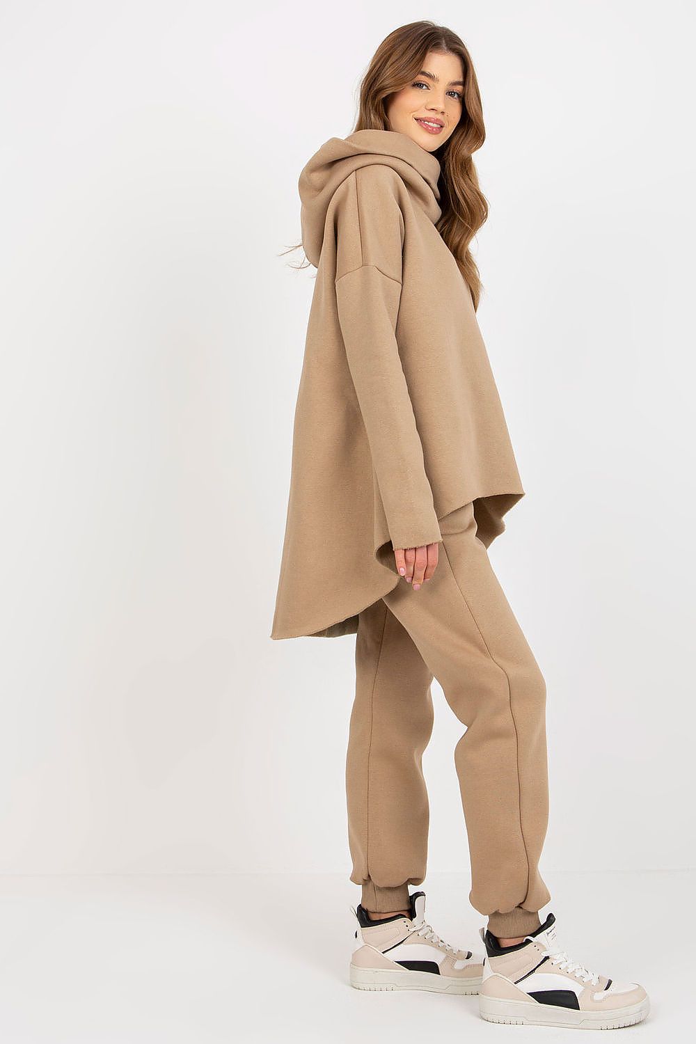 hooded sweatshirt with pocket and drawstring detail