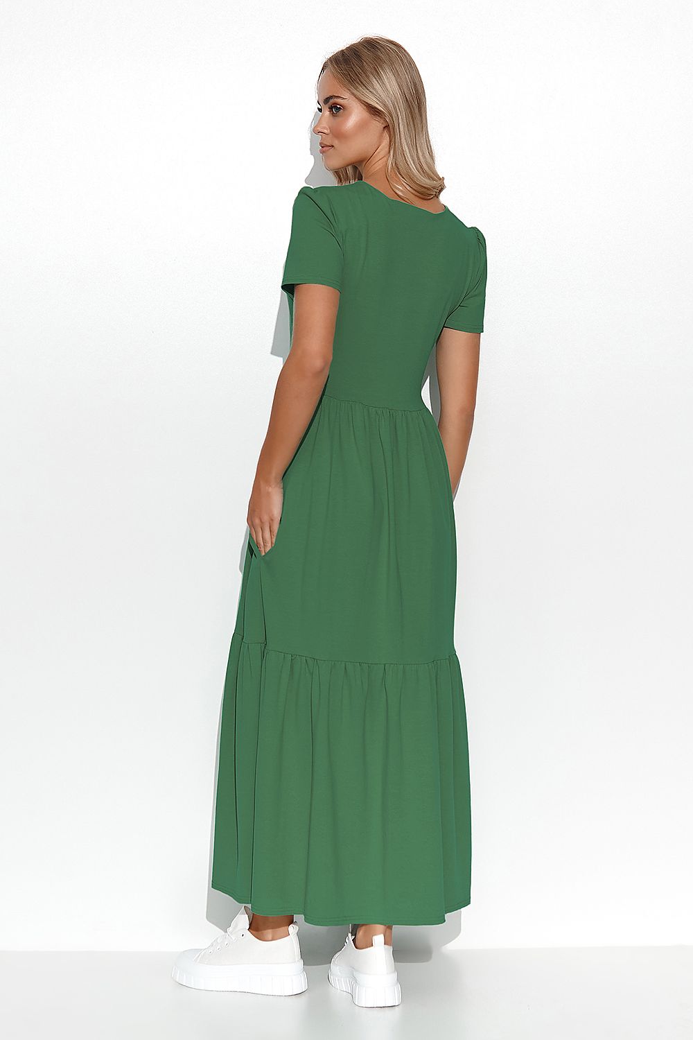  flowing maxi dress perfect for everyday elegance and special occasions