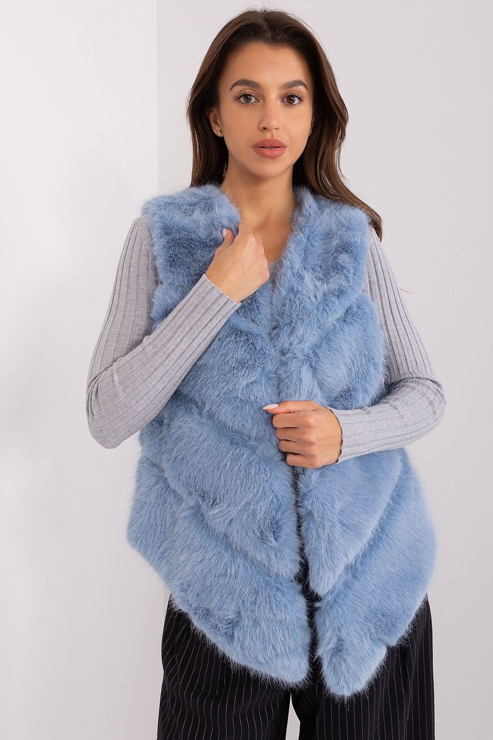  Women's blue faux fur gilet with practical pockets