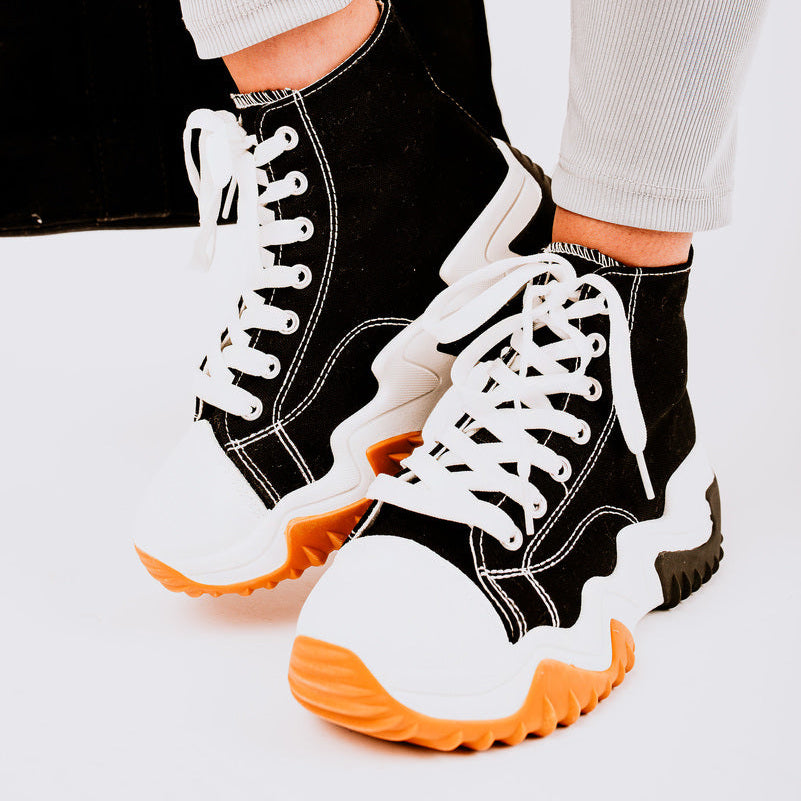 Chunky Platform Round Toe Lace Up Trainers