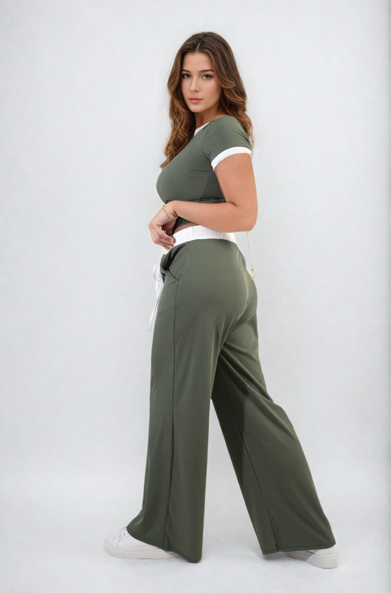 Contrasting Trim Crop Top and Trousers Co-ord Set