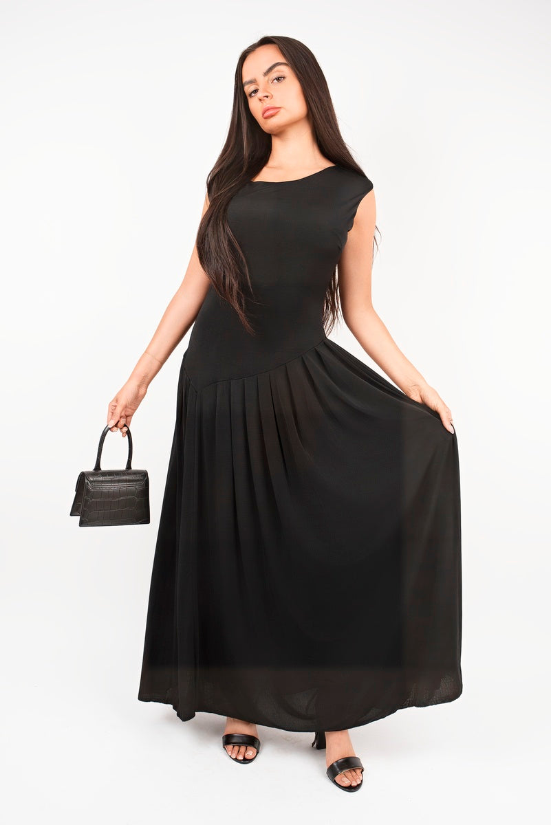 “Black short sleeve pleated maxi dress, front view”