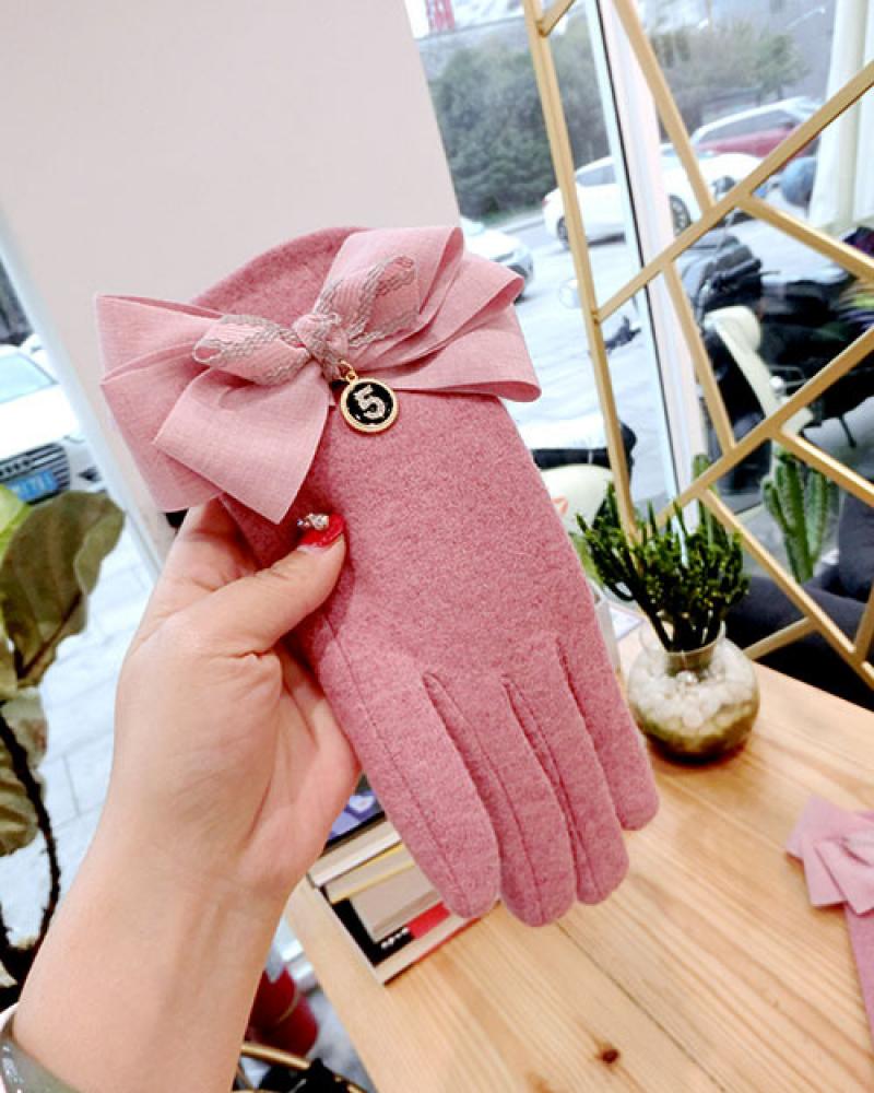 Cashmere Gloves With Layered Bow & Pendant