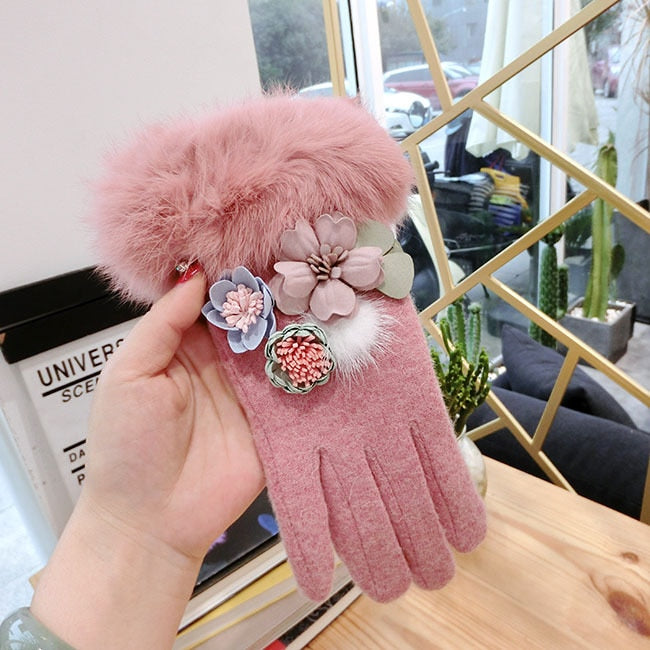 Cashmere Gloves With Multi 3D Flowers