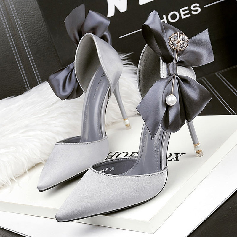 10cm & 7.5cm Satin Bow-Knot Heels With Pin