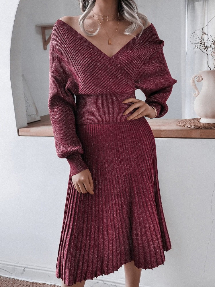 Two-Piece Knitted Set With Pleated Skirt