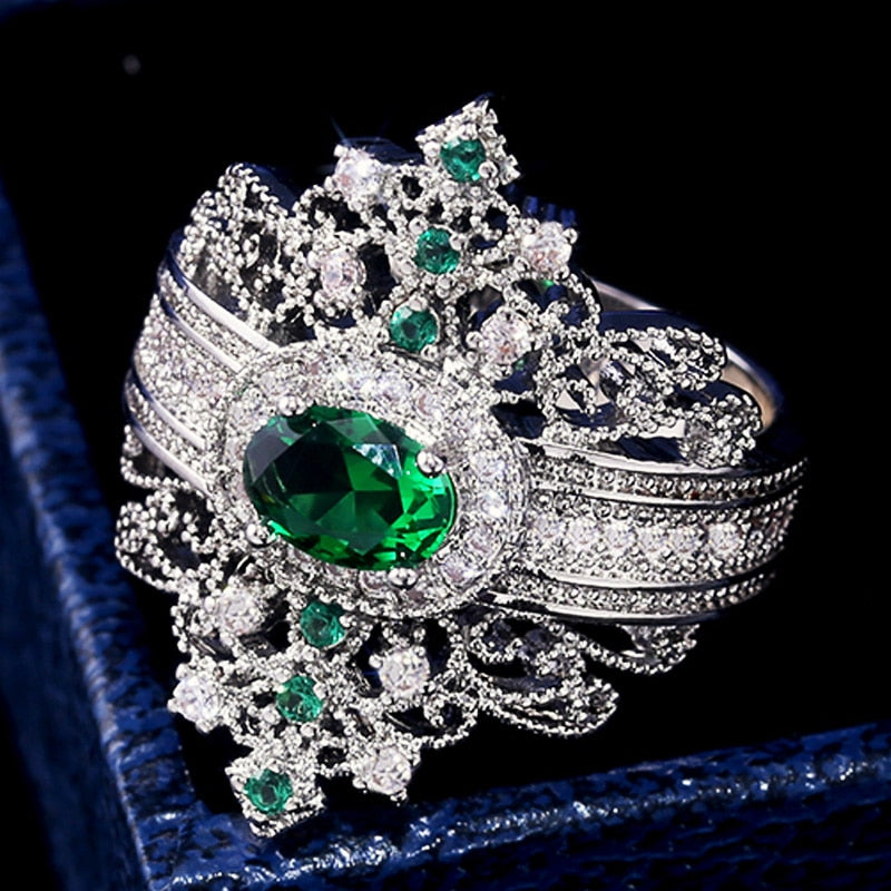 Luxury Queen Style Ring