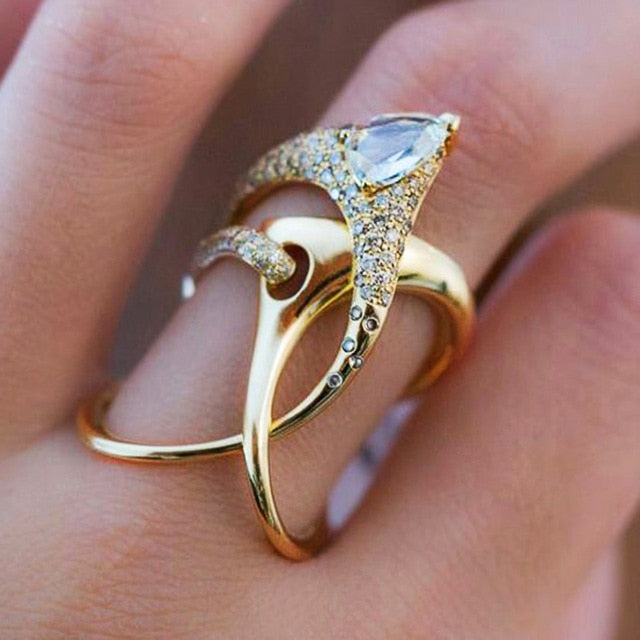 Luxury Irregular Golden Twist Ring