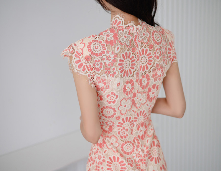 Elegant Lace Flower Sheath Dress